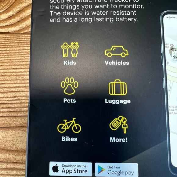 NIB Sprint Tracker Safe & Found GPS Tracker Apple Android Kids Bike Pets Luggage - Picture 4 of 8